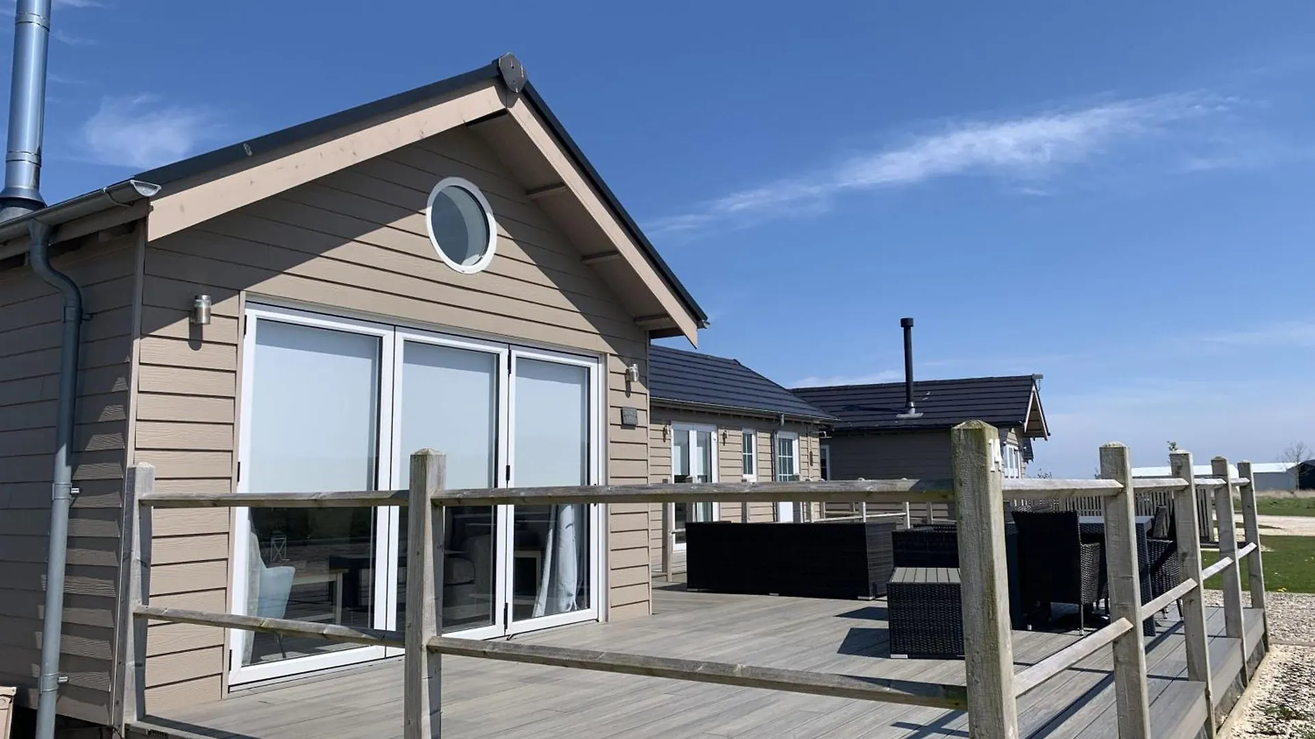 Prospect Lodge At The Bay Filey, Sleeps Up To 6, And 2 Dogs Stay For Free!
