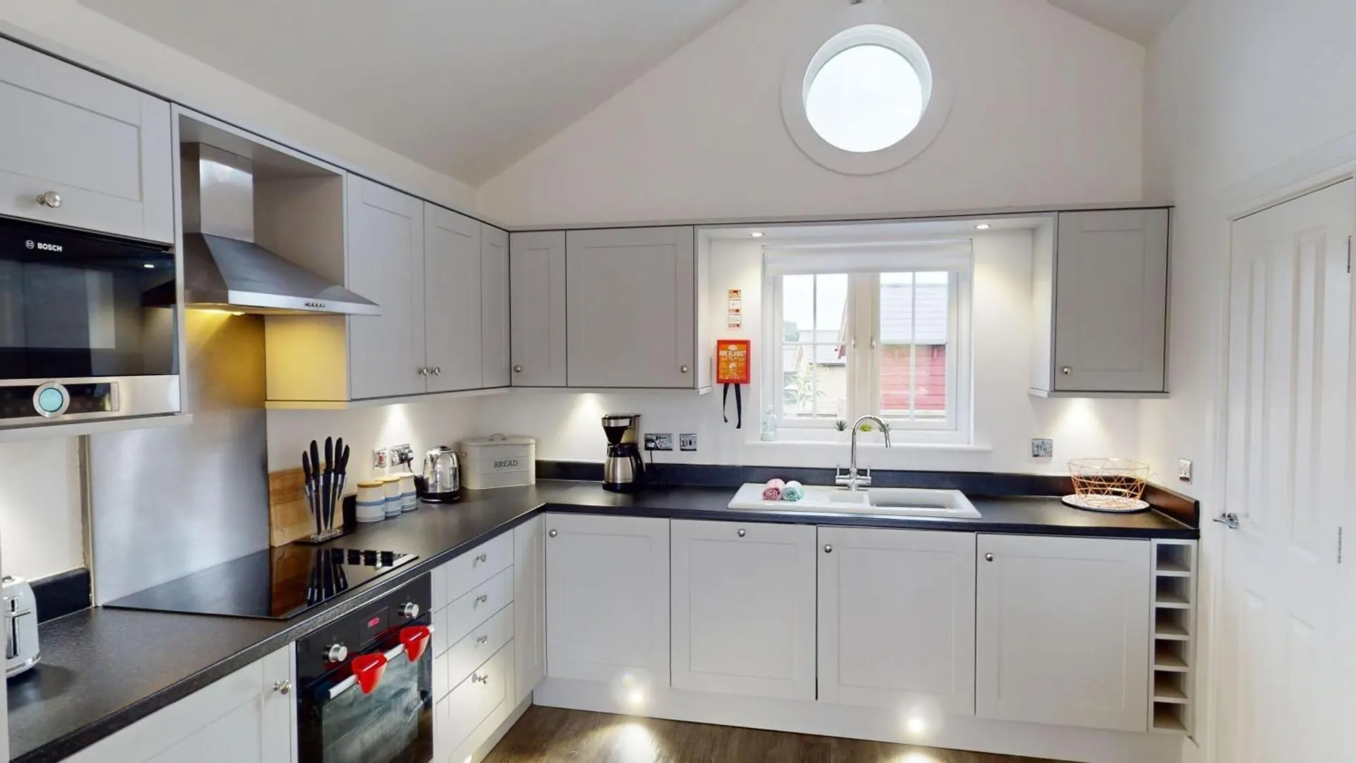 Prospect Lodge At The Bay Filey, Sleeps Up To 6, And 2 Dogs Stay For Free! 0*, Filey